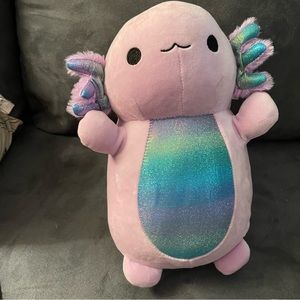 Hug mee axolotl